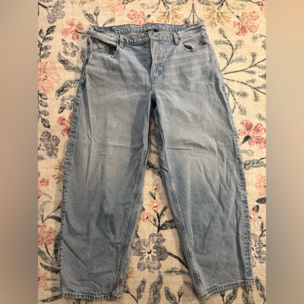 AE barrel jeans